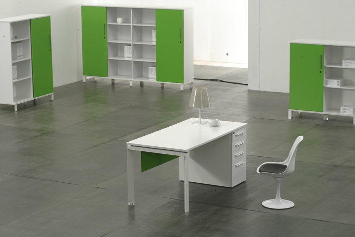 [1089851] Commercial Office Desk (WHITE White Melamine, 1600 X 800 X 750)