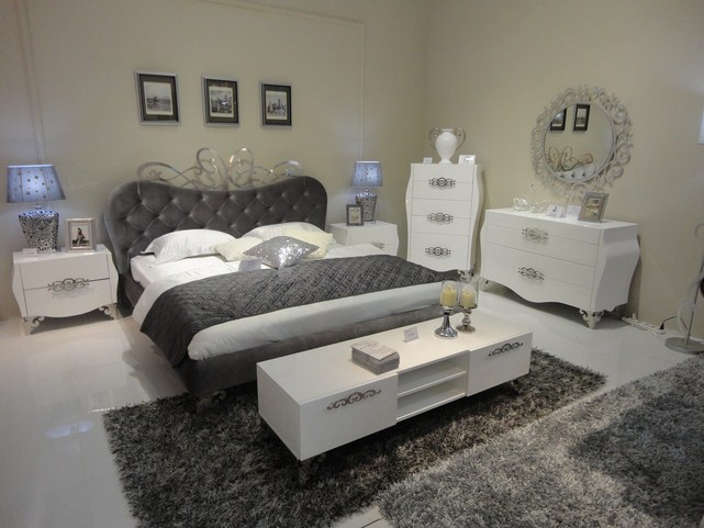 [1159974] King/Queen Bed Excl. Mattress (1820 X 2020)